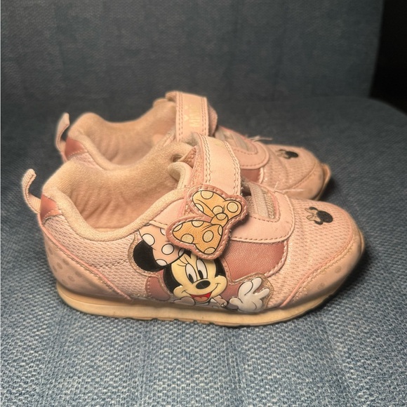 Disney Pink Minnie Mouse Athletic Sneakers - Picture 4 of 8